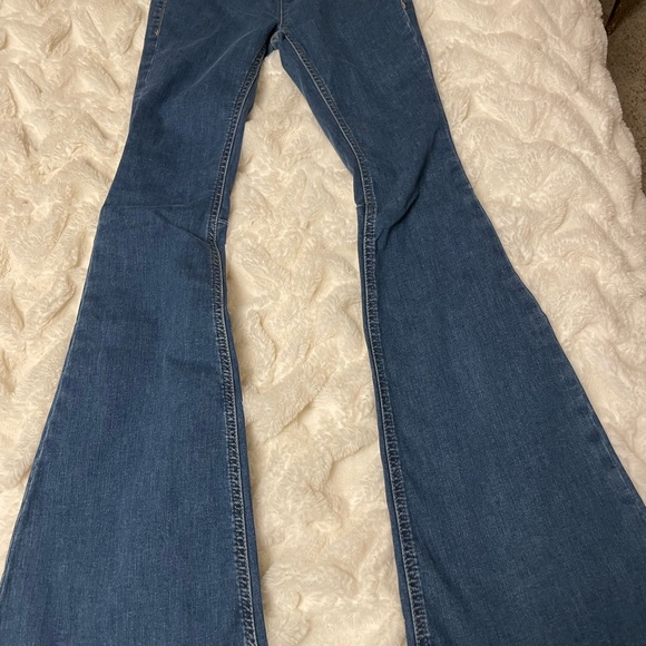 We The Free Penny Pull On 24 short - Picture 2 of 3